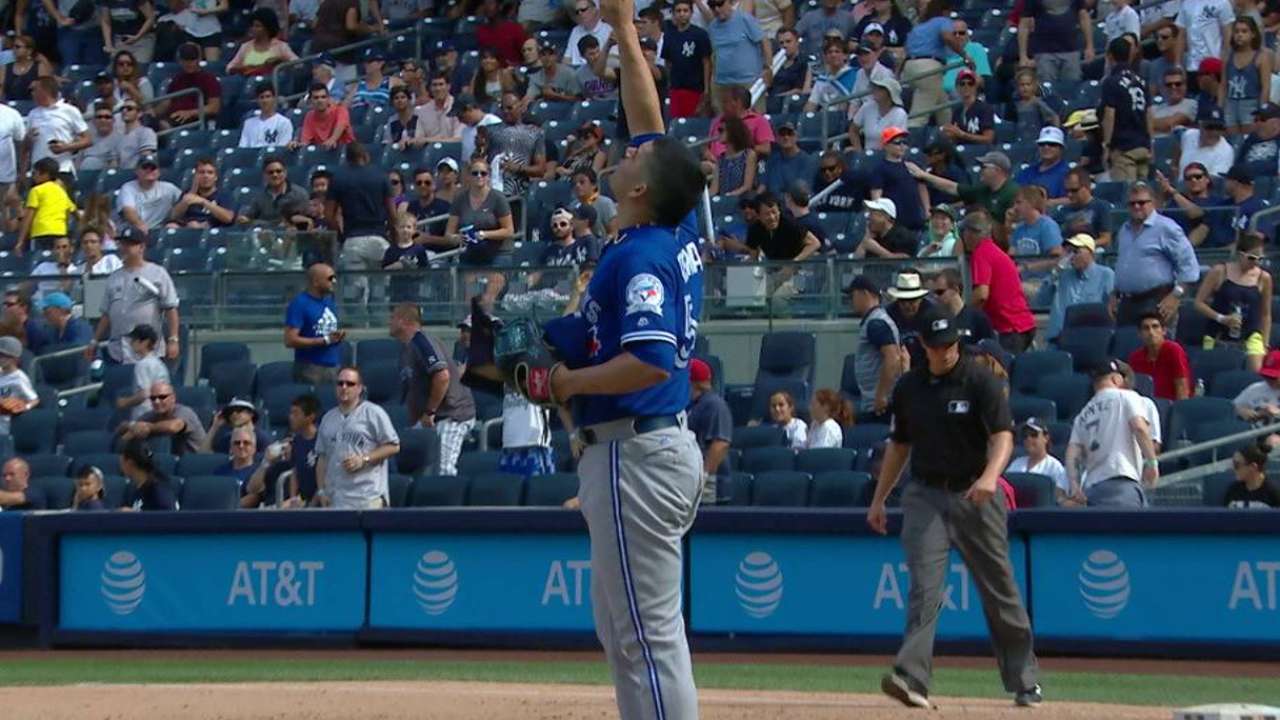 Osuna shuts the door
