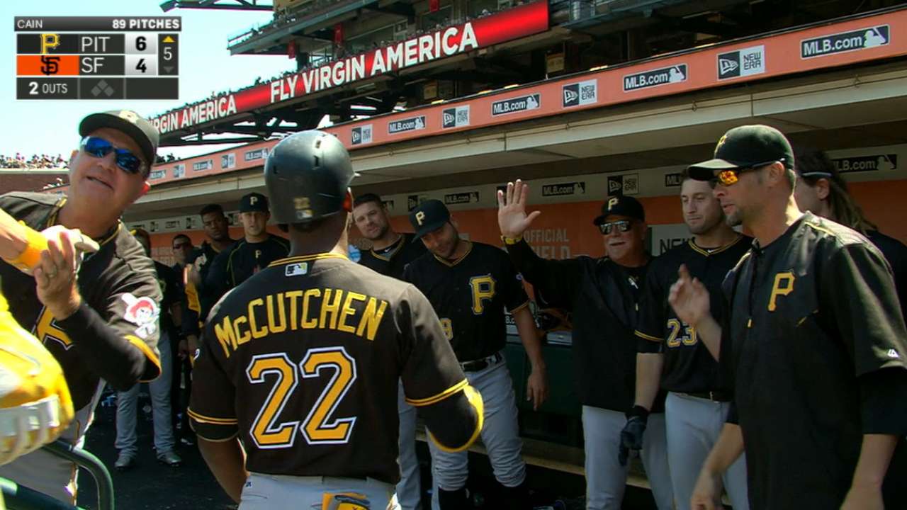 Pirates ride big burst in 5th to sweep of Giants