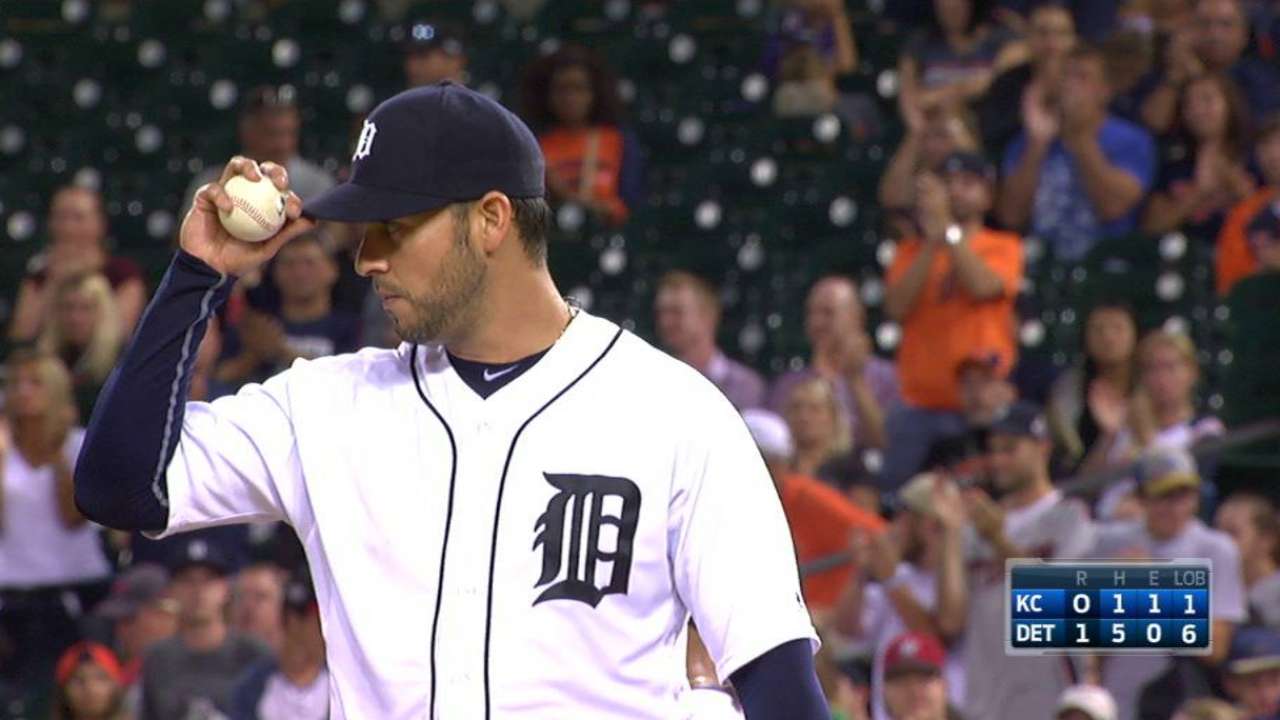 Sanchez's no-hitter broken up