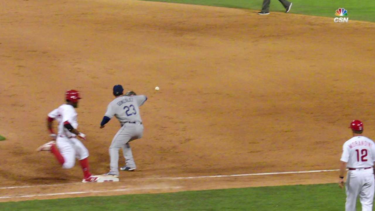 Herrera legs out infield single