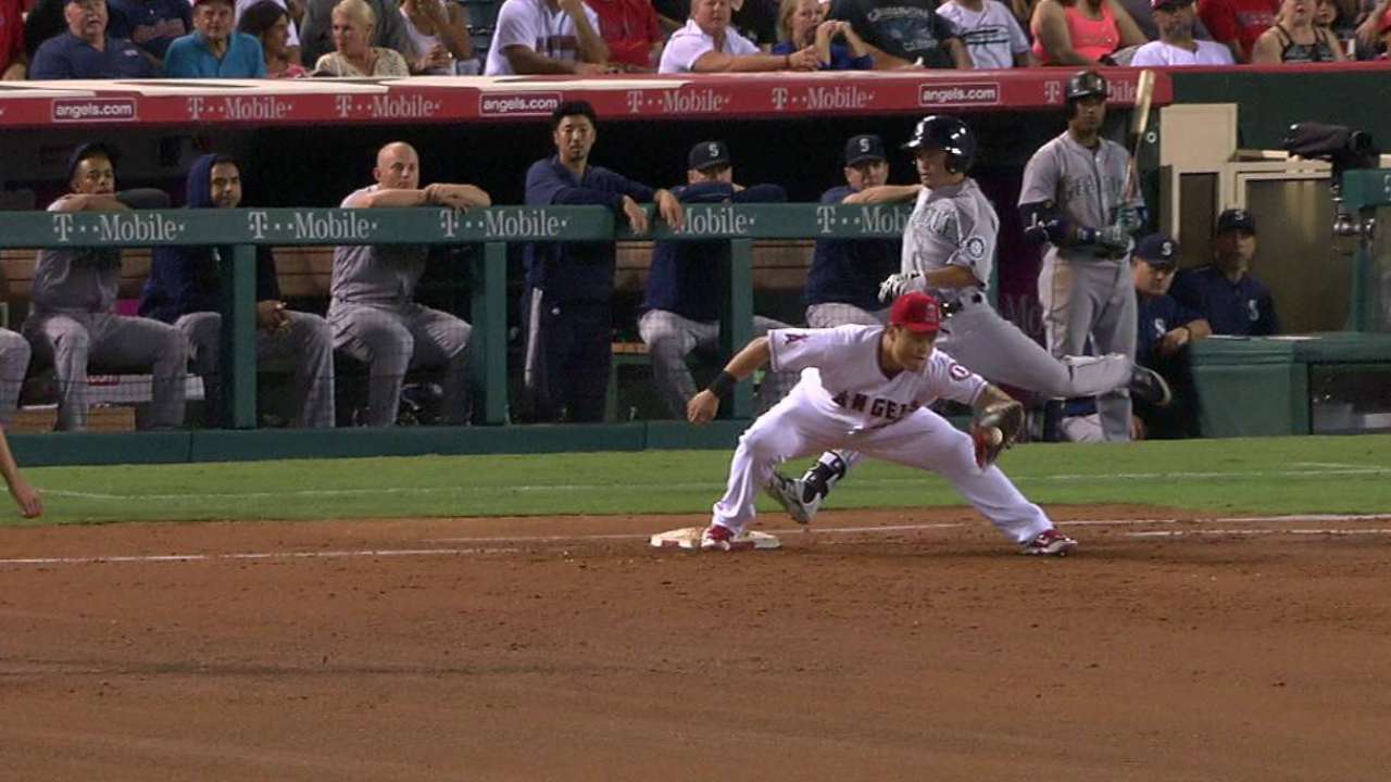 Aoki out after challenge