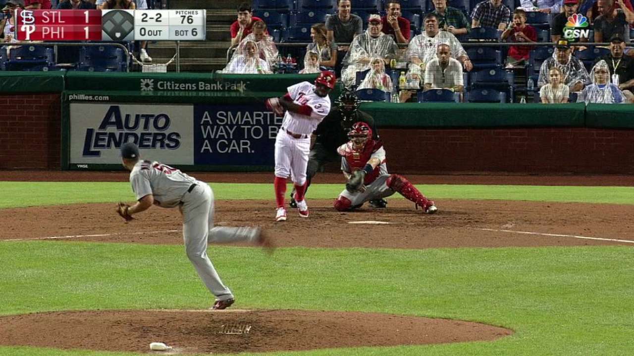 Herrera's solo home run