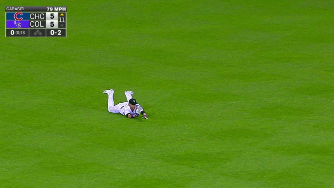 Parra's diving grab