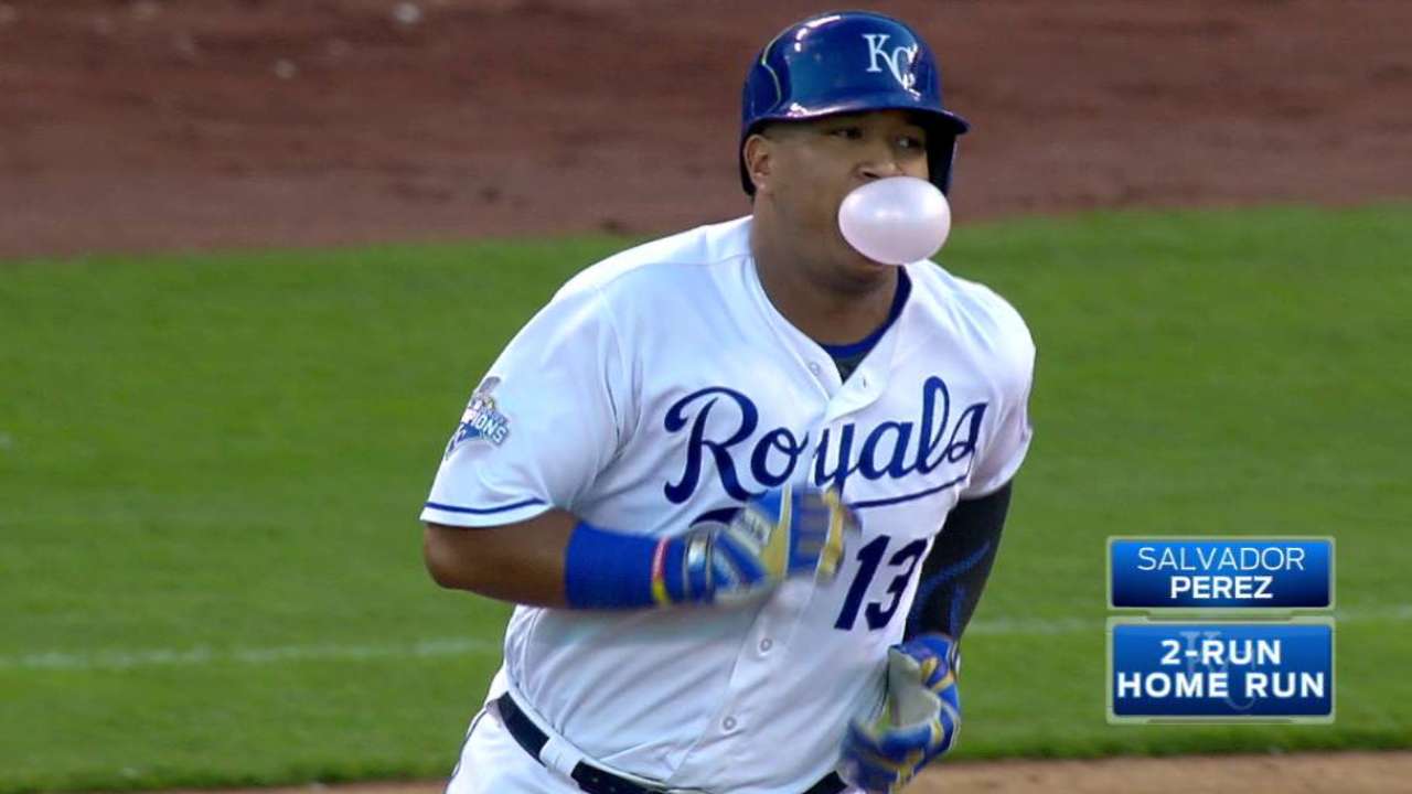Perez's two-run jack