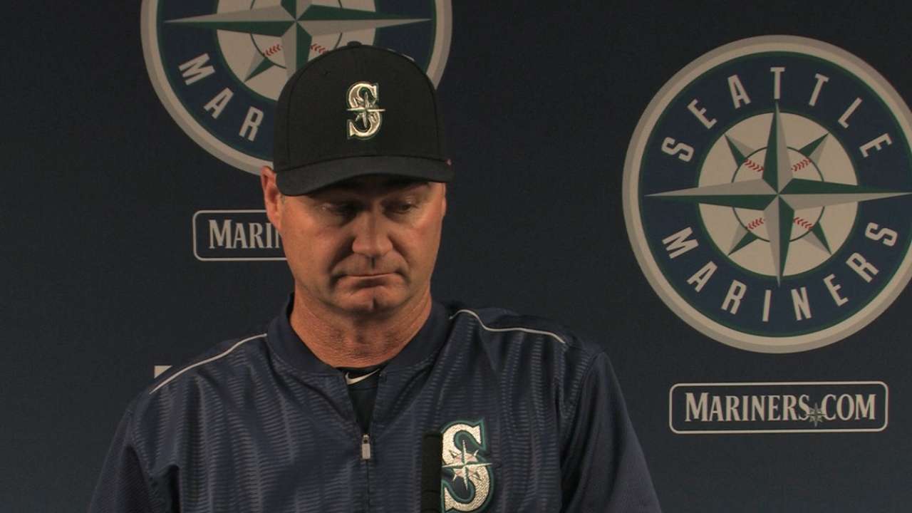 Aoki kickstarts offense as small-ball shines