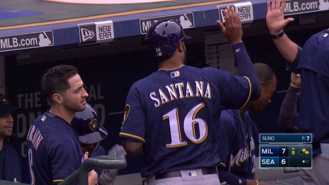 Gennett's go-ahead RBI single