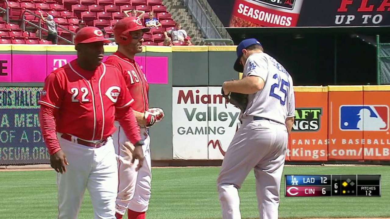 Gran tarde de Votto y Peraza no fue suficiente para Rojos ante Dodgers