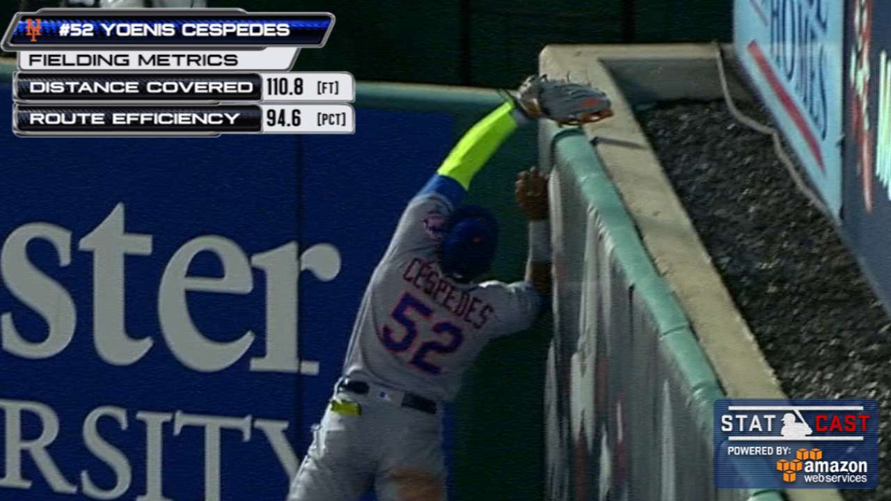 Statcast: Cespedes' leaping grab