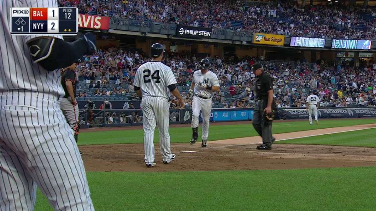 Teixeira's two-run homer