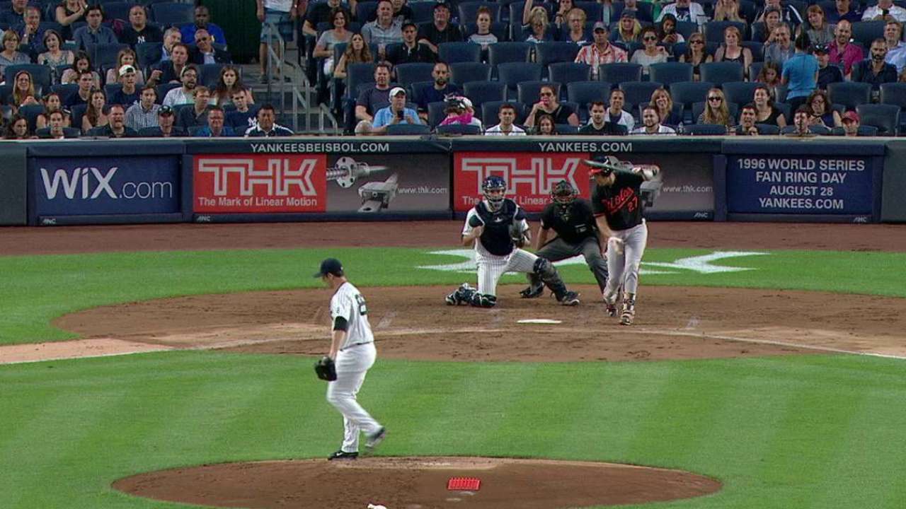 Cessa fans Pena, strands two
