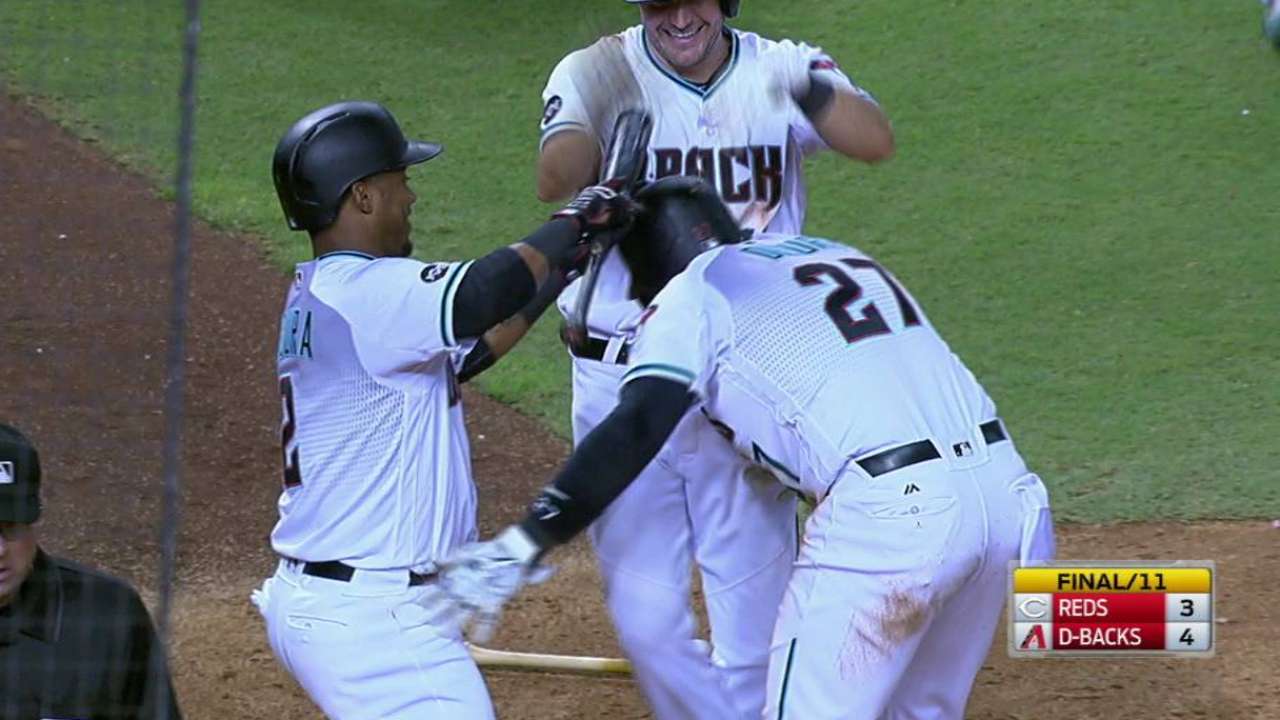 D-backs win on wild pitch