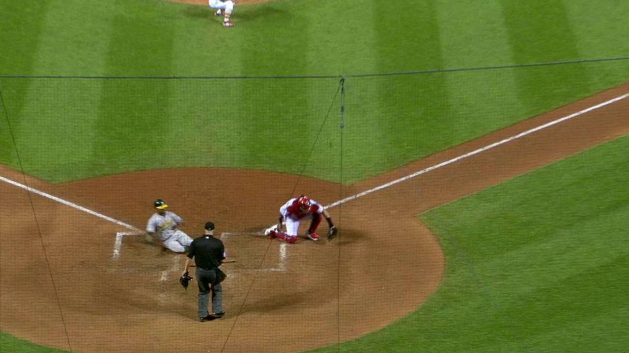 Muncy's RBI fielder's choice