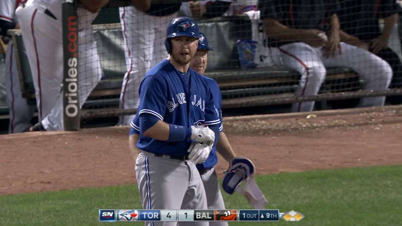 Around the Horn: Platoon adds to infield power
