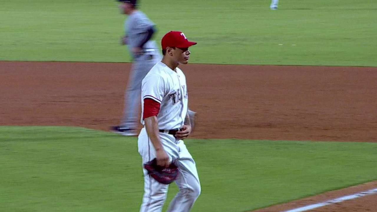 Kela fans Cruz, ends frame