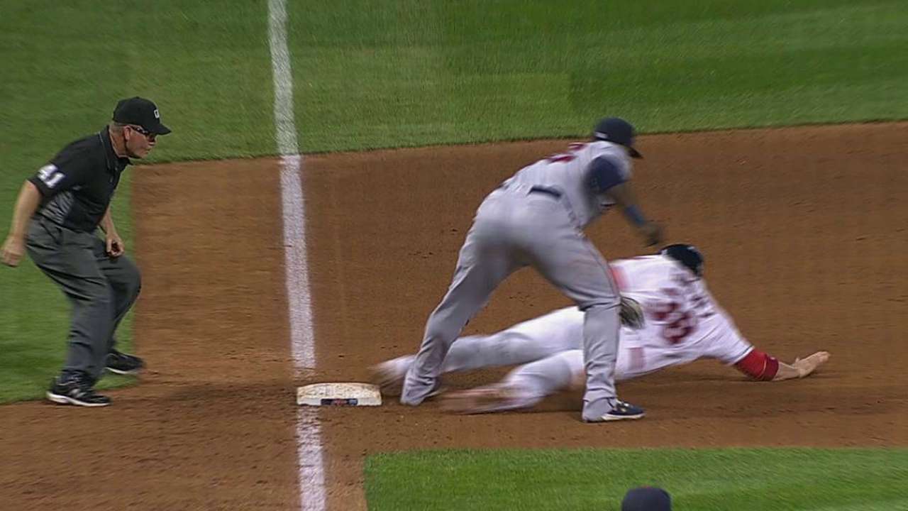 Rosario gets Gimenez at third