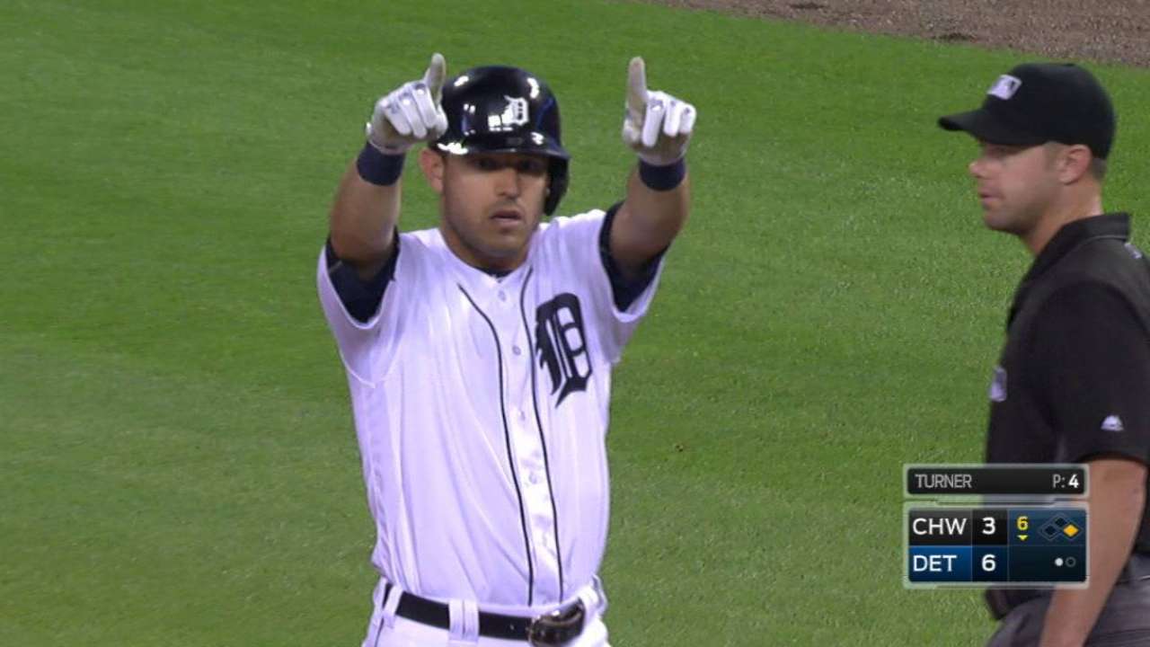 Kinsler's two-run single