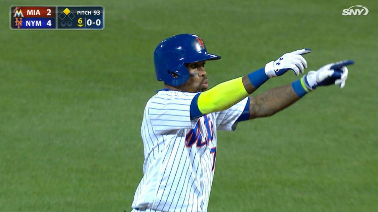 Reyes' four-hit game