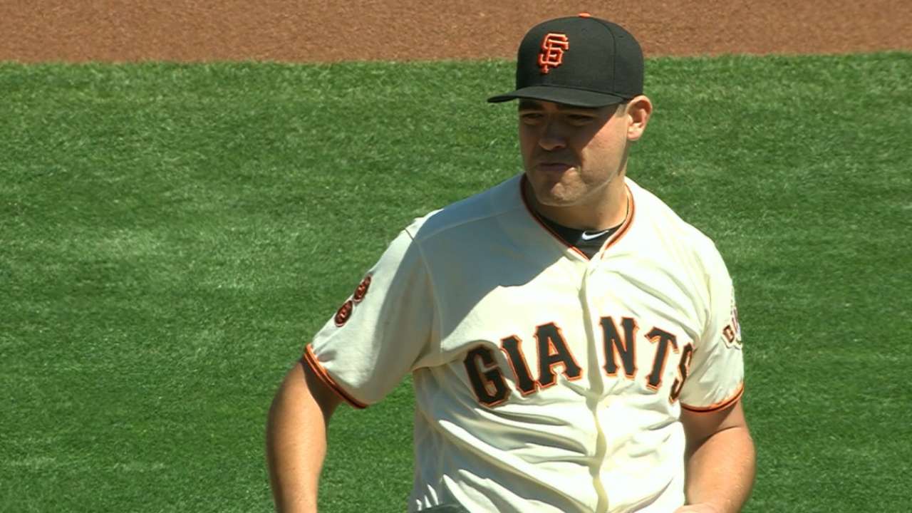 Gigantes se imponen a D-backs de la mano de Moore