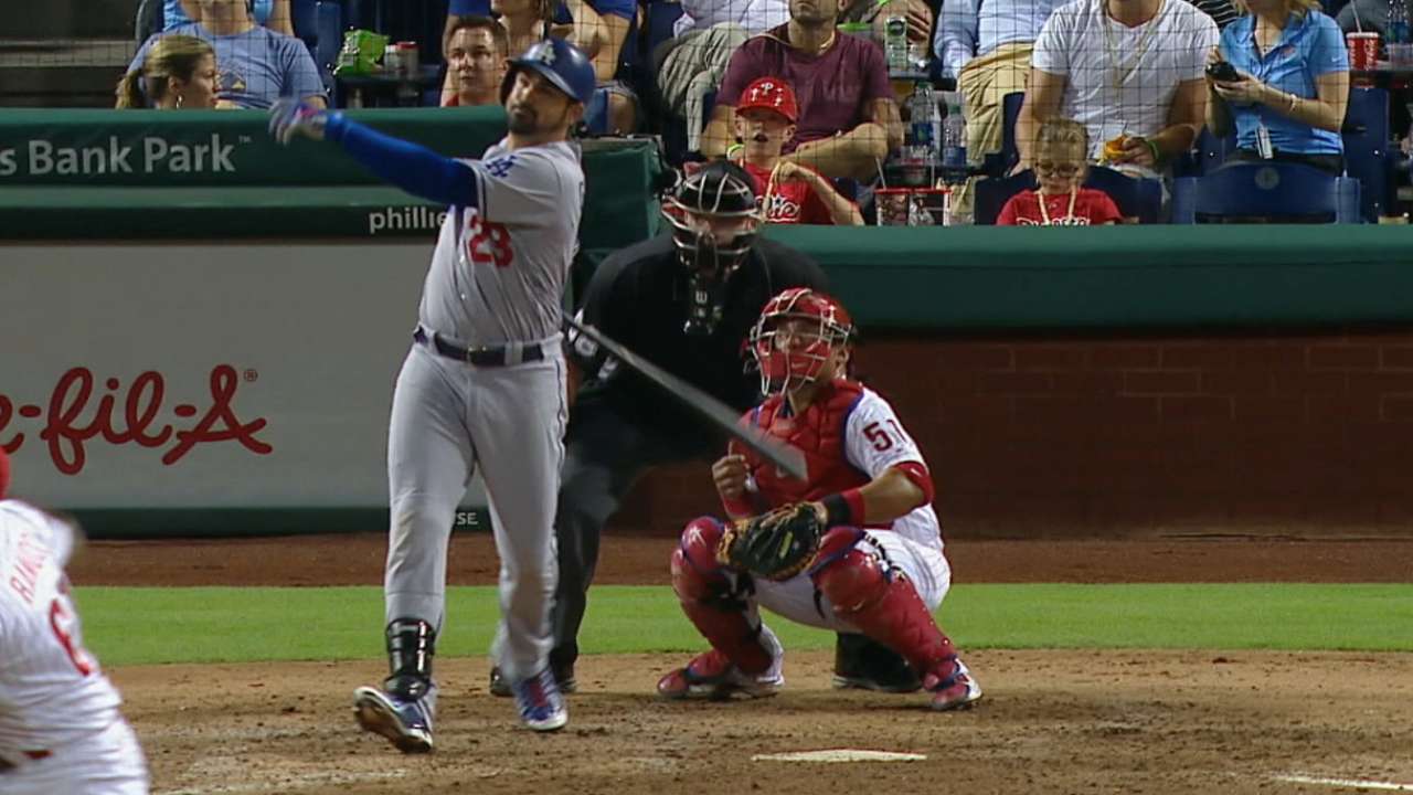 A-Gon's HRs help Dodgers extend NL West lead