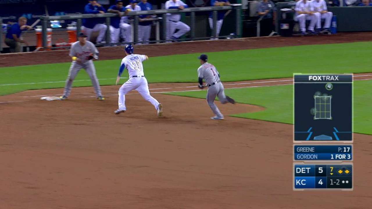 McCann catches Hosmer stealing