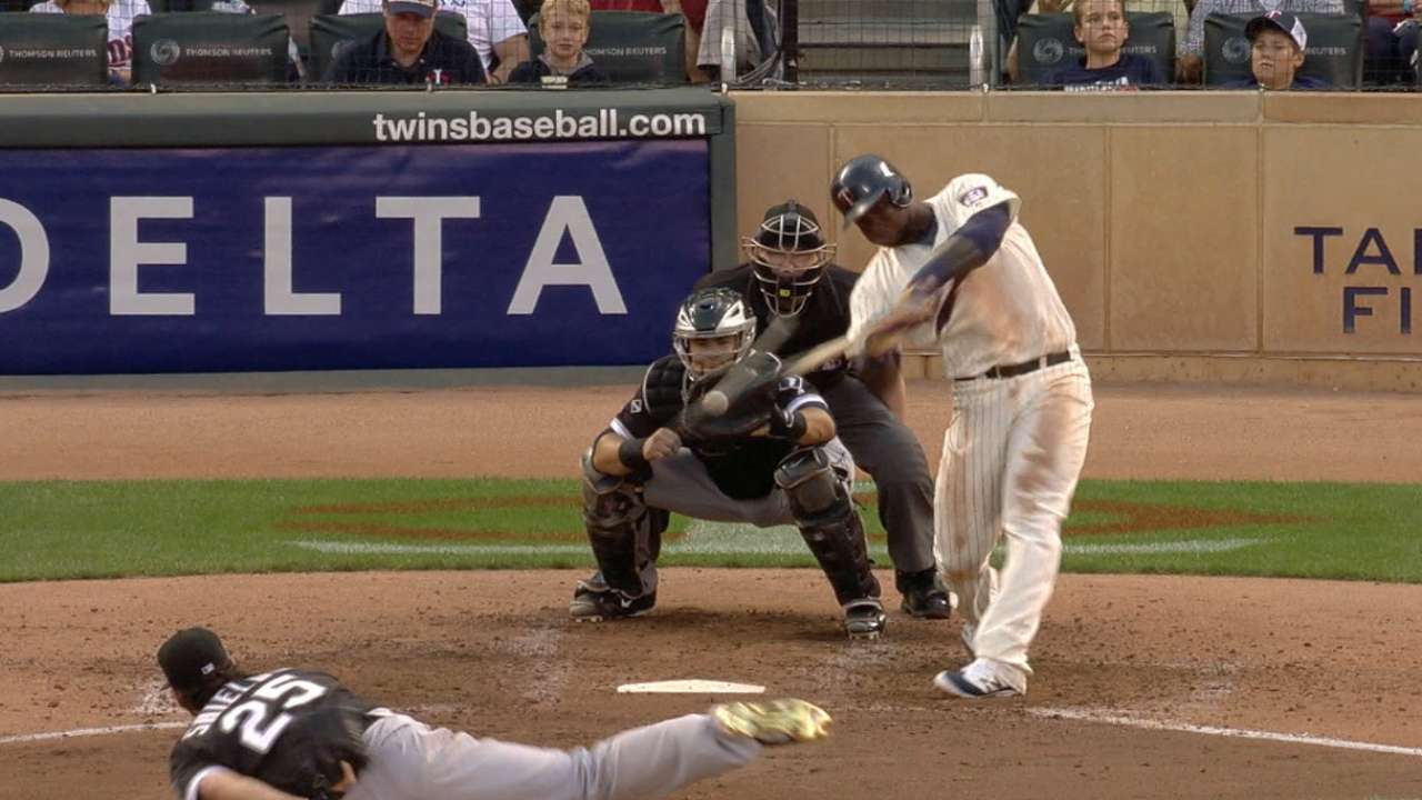 Dozier at center of Twins' impressive power surge