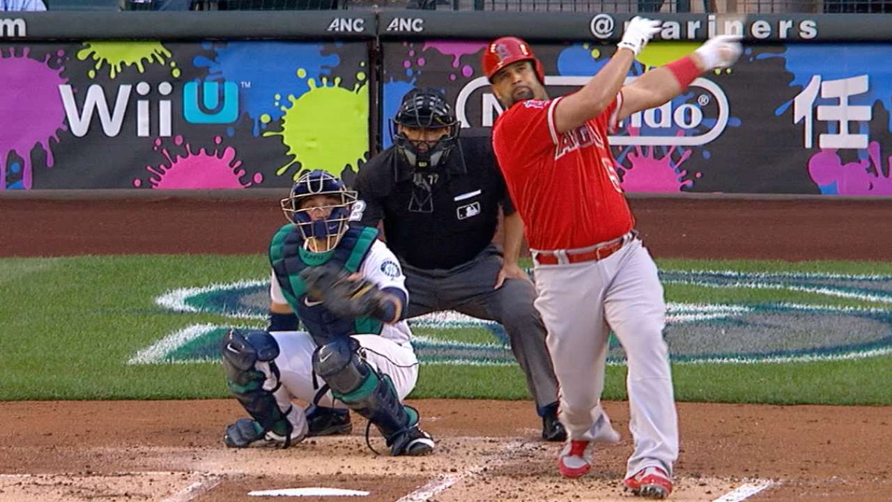 Pujols se apodera del 9no puesto en la lista de jonrones