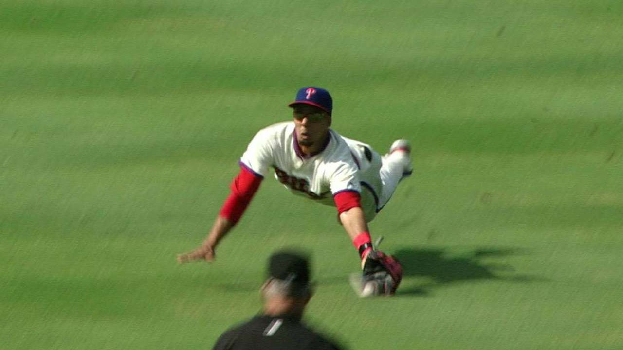 Peterson singles after challenge