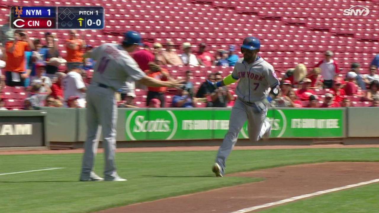 Mets superan a los Rojos para completar la barrida