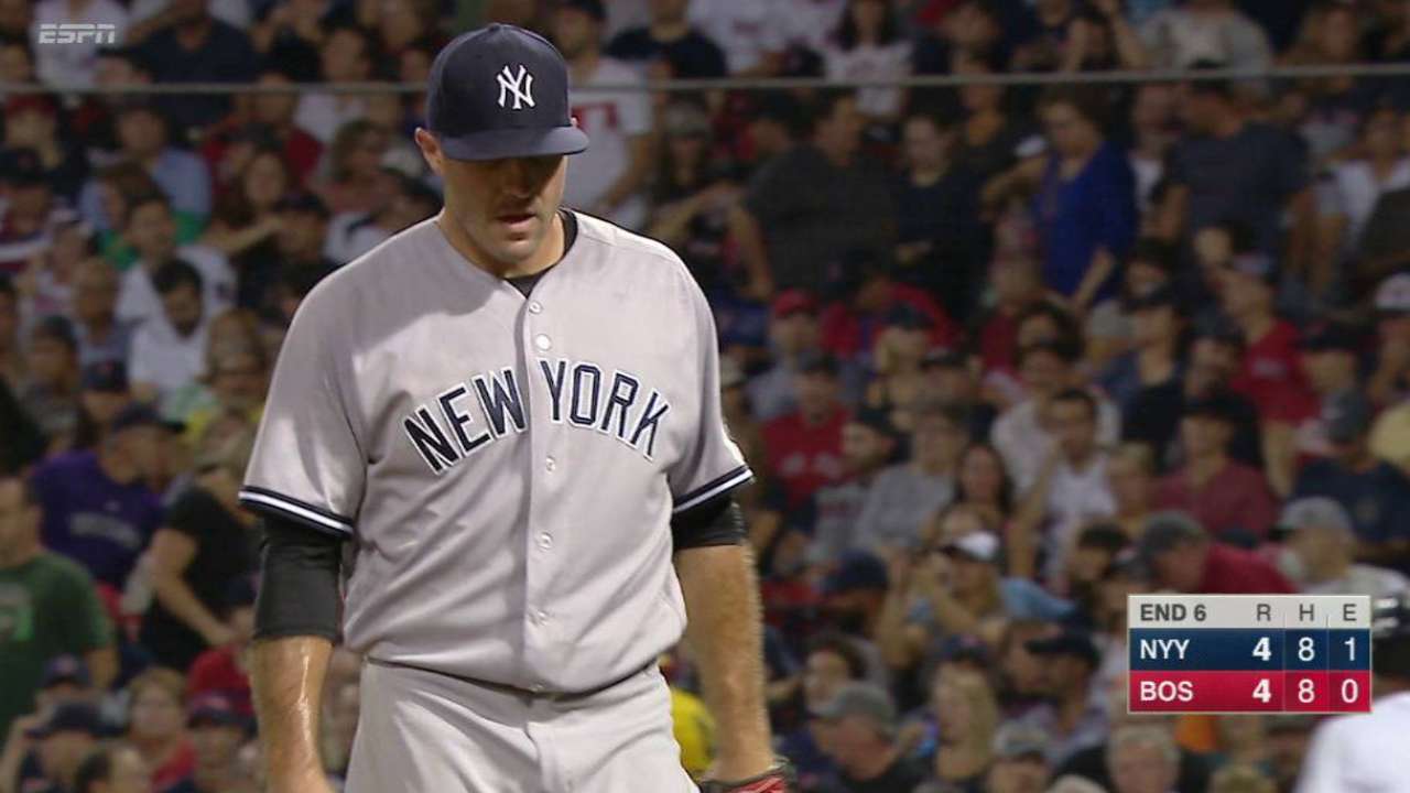 Brewers claim righty Parker, designate Goforth