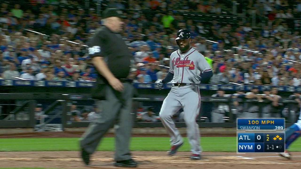 Snitker: Swanson getting jump-start on '17