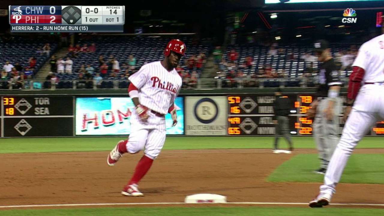 Herrera's two-run homer