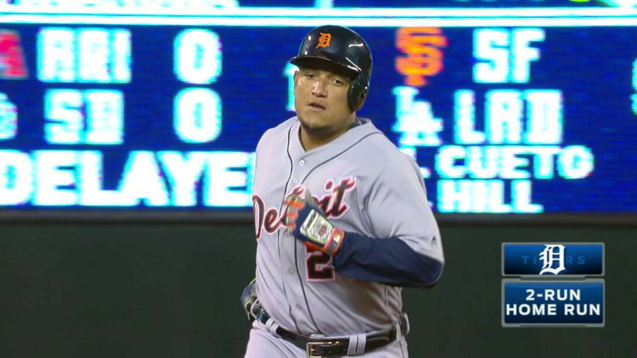 Clawing back: Tigers top Twins, close WC gap