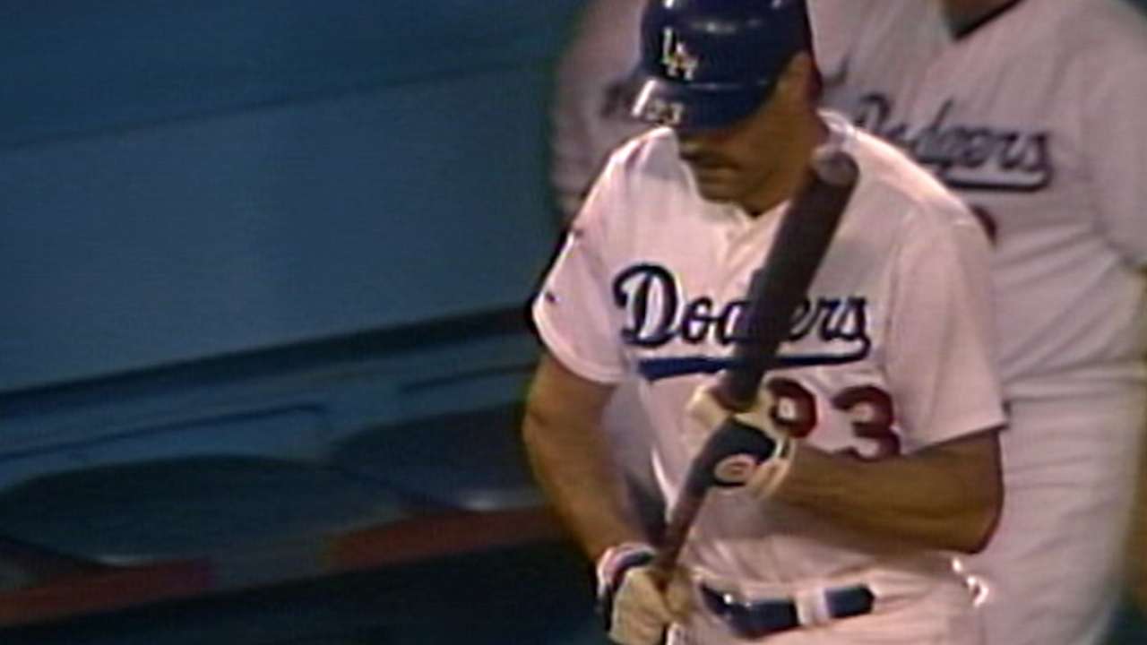 Scully's call of Gibson at-bat