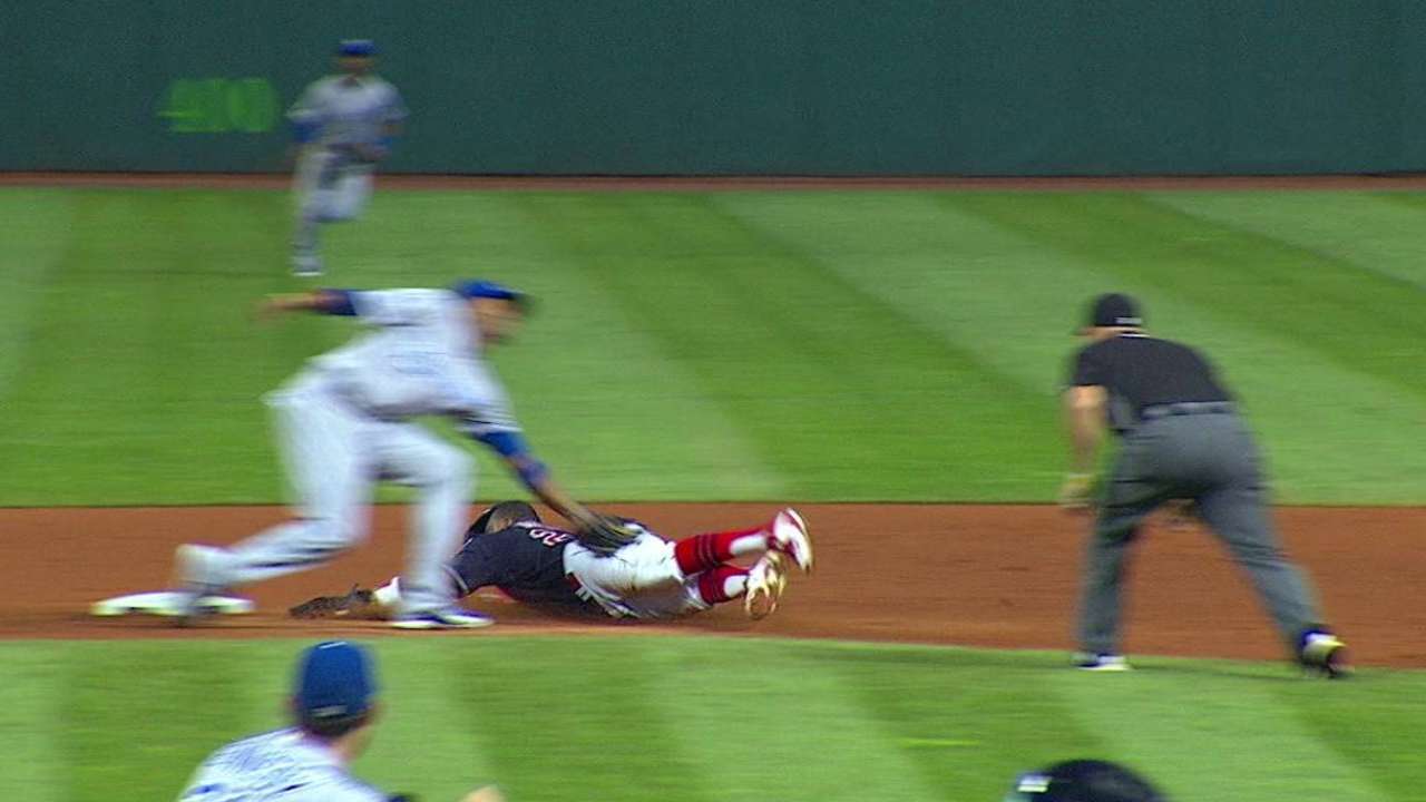 Perez wins fourth straight Gold Glove Award