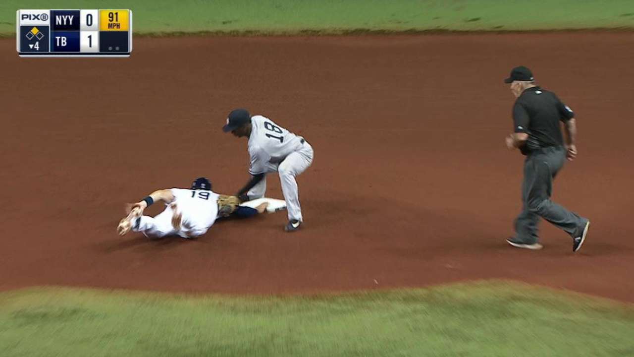 Sanchez picks off Casali