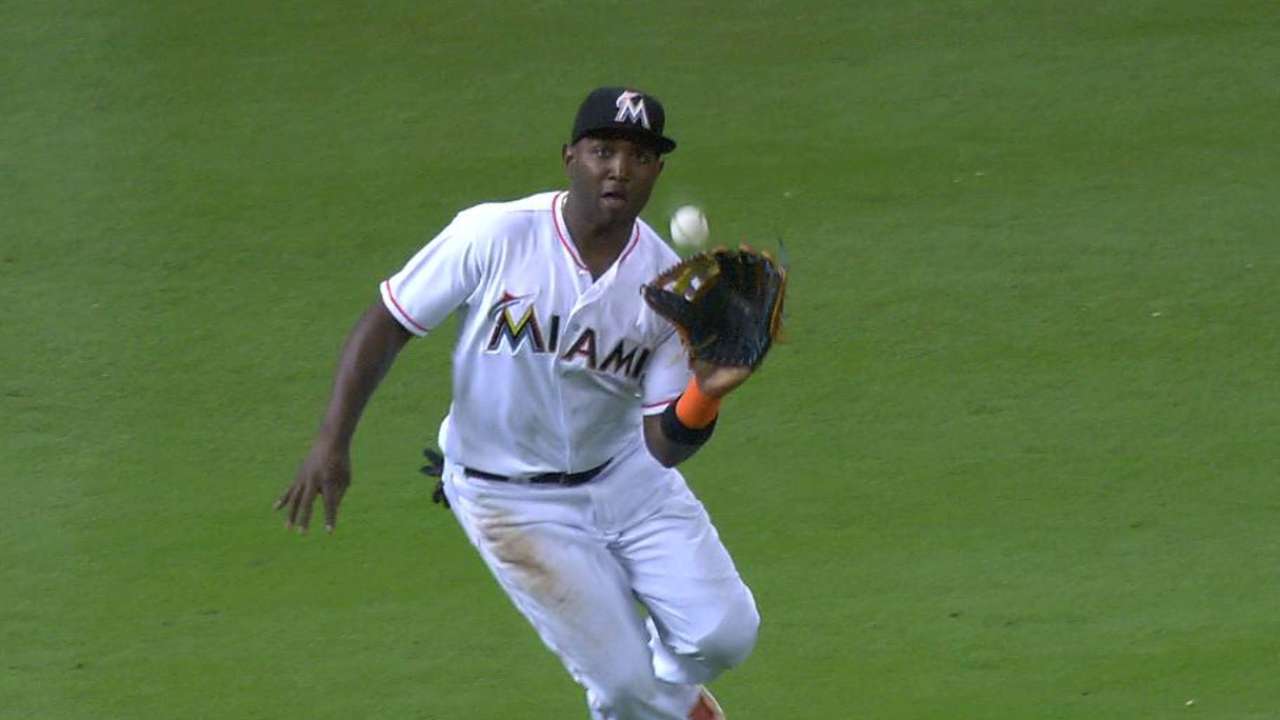 Phelps escapes jam
