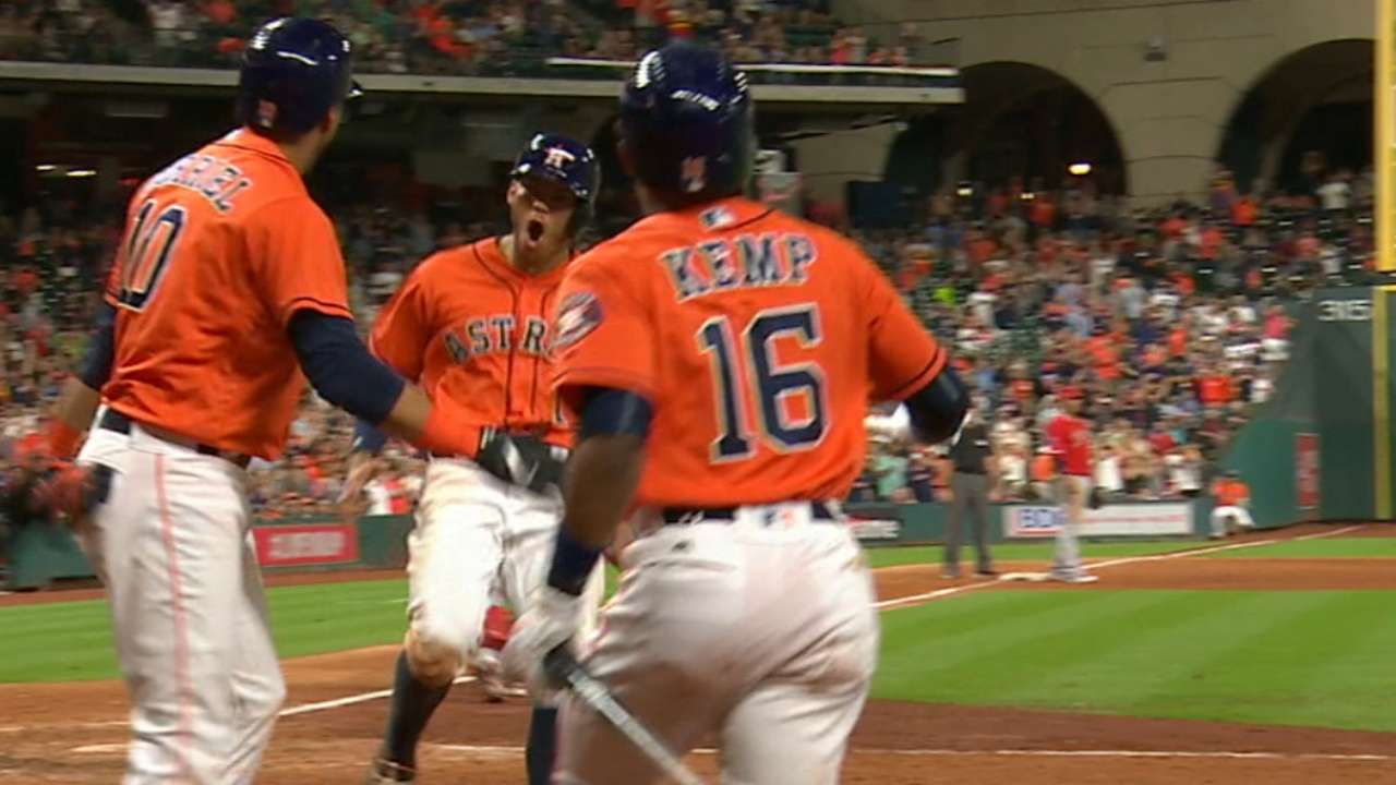 Astros lose lead, game, WC ground