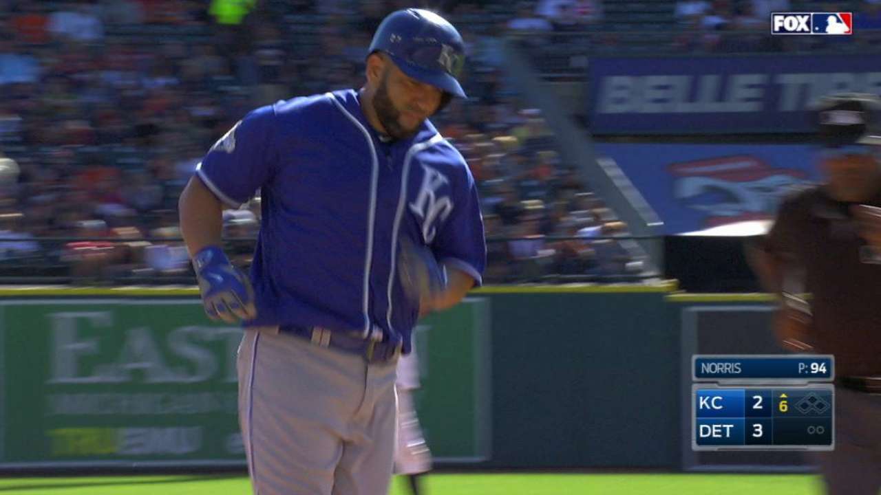 Morales' 30th home run