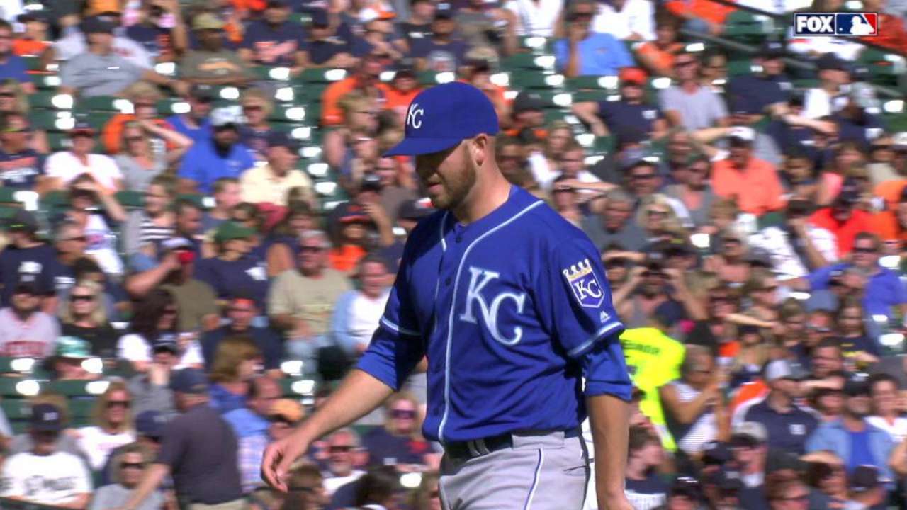 Royals call up McCarthy, option Almonte