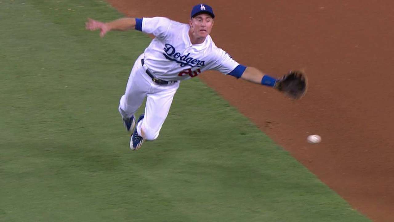 Utley's spectacular glove flip