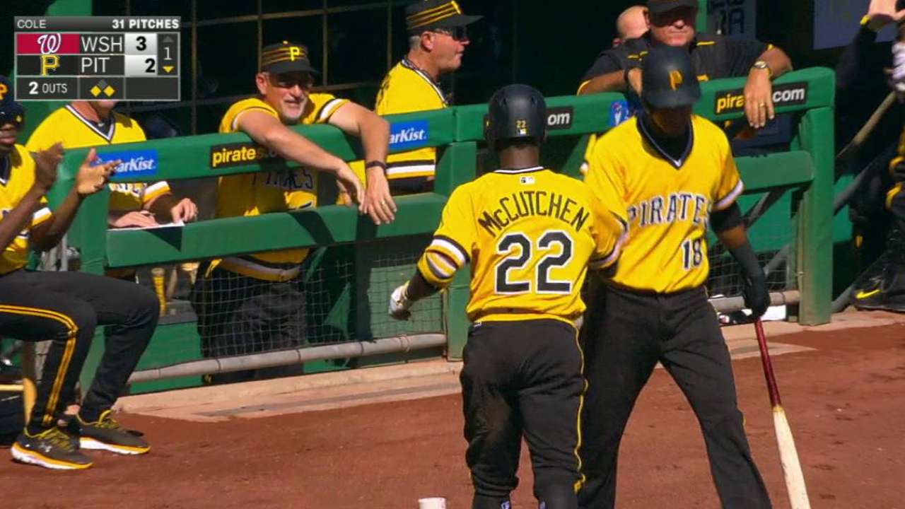 McCutchen's alert baserunning