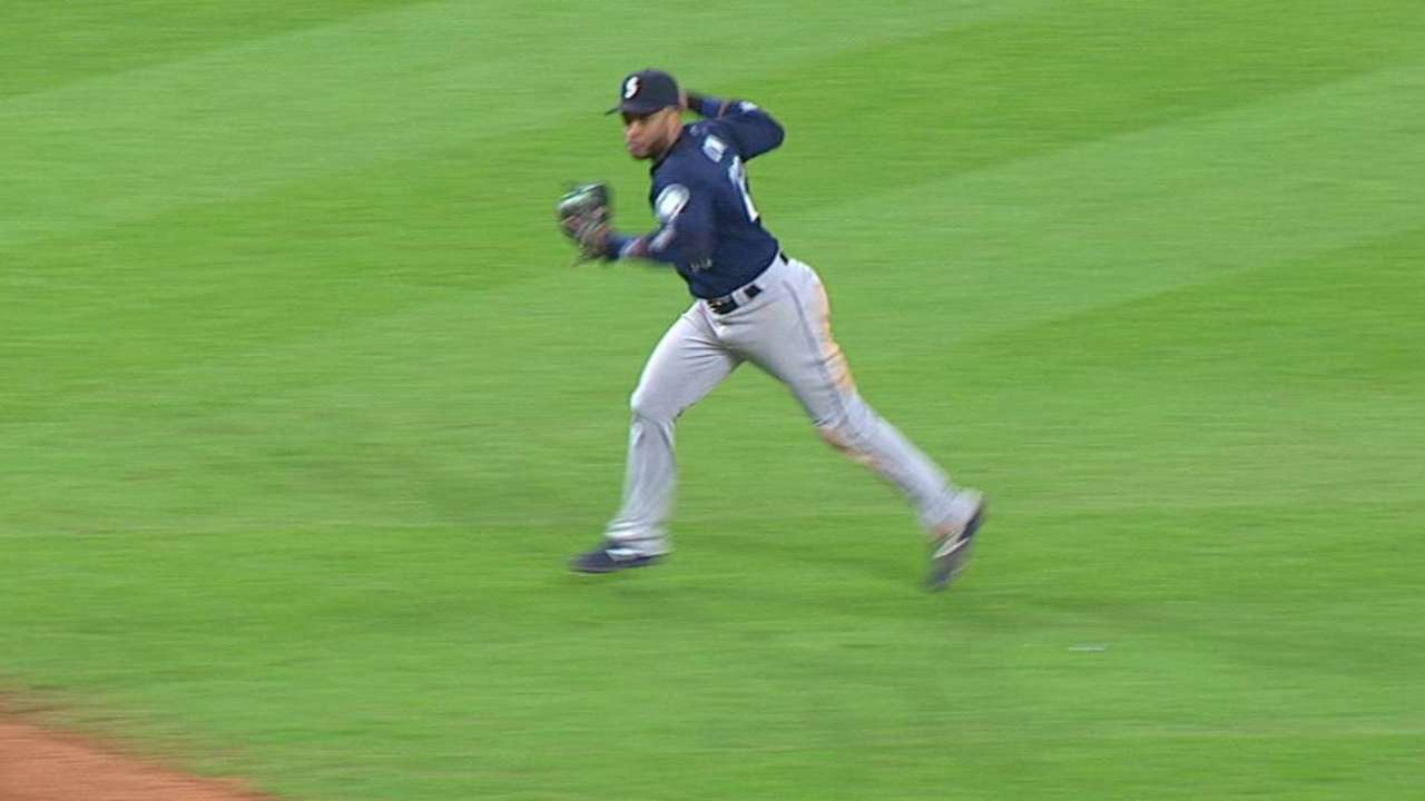 Cano's smooth play at second
