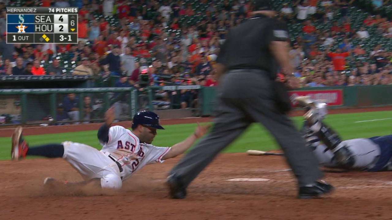 Altuve scores on an error
