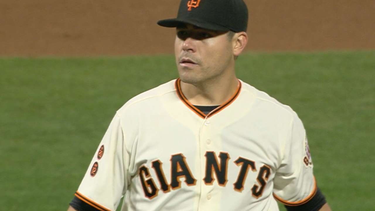 Giants back Moore to maintain Wild Card position