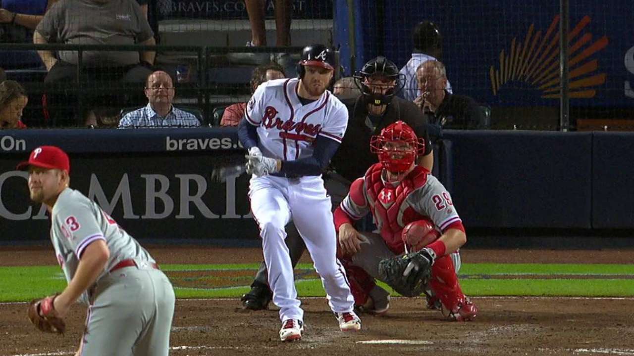 Freeman extends hit streak