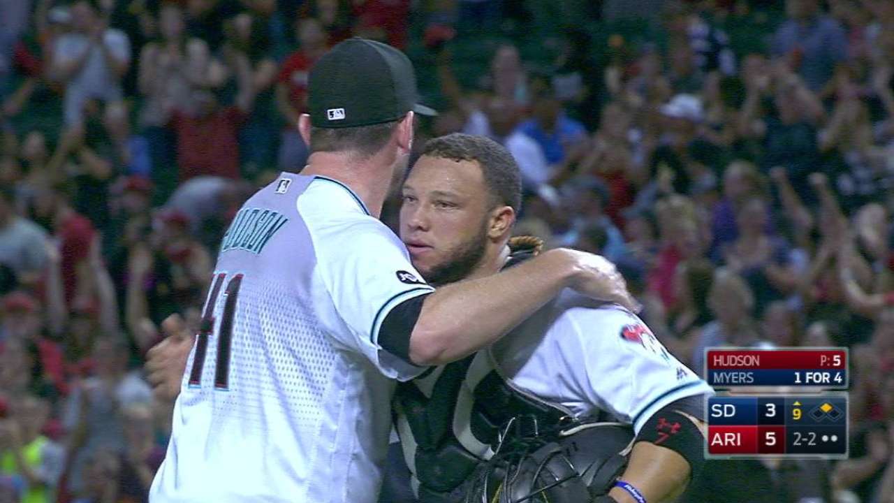 Hudson slams the door on Padres