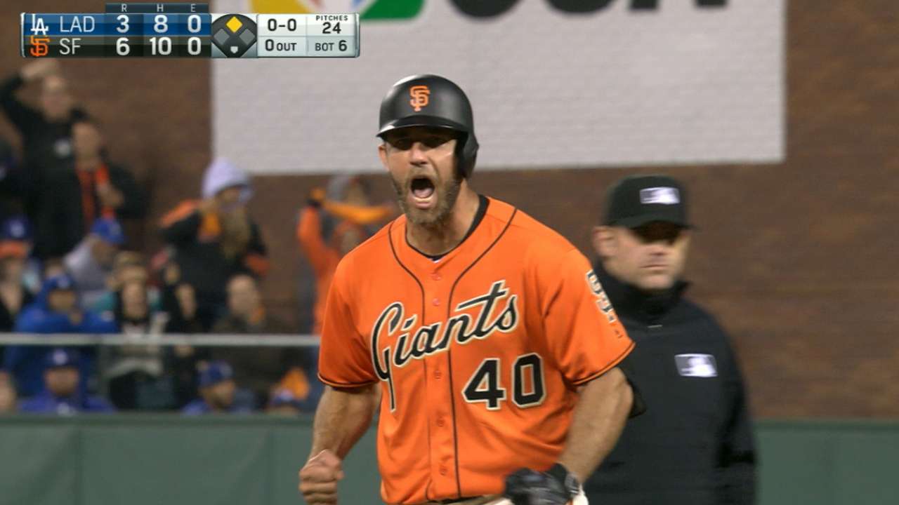 Giants show emotion in 7-run inning vs. Dodgers