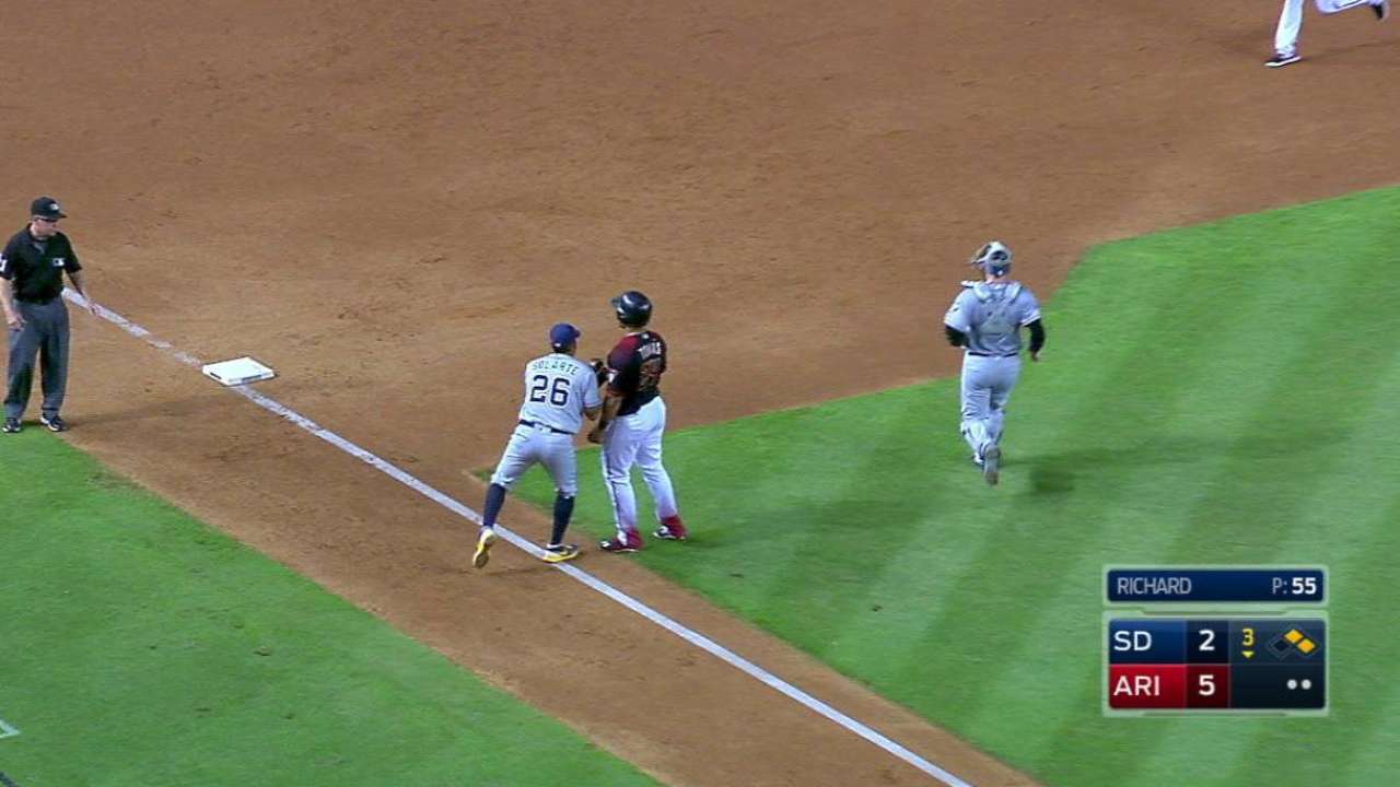 Padres fielding calls, but like young outfield mix
