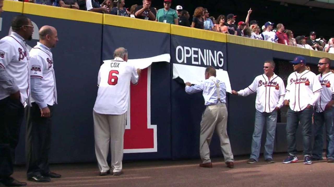 Late surge enhances buzz for SunTrust Park era