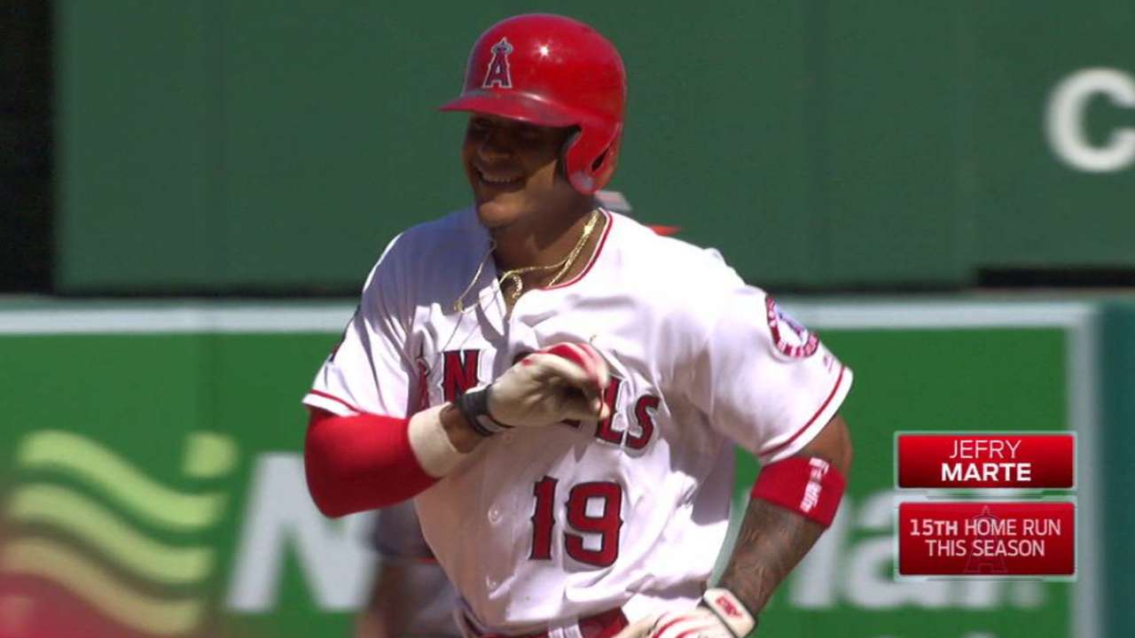 Marte's solo homer